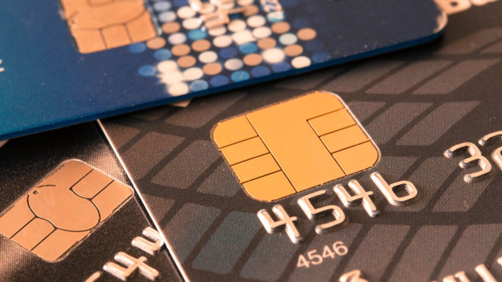¿Cómo solicitar una tarjeta de crédito sin historial crediticio?